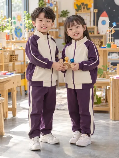 Đồng Phục Mầm Non Áo Khoác Nhẹ Tím Nho Kem Compact Fit