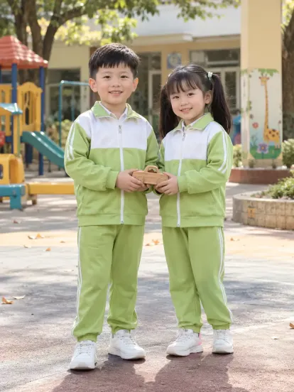 Đồng Phục Mầm Non Áo Khoác Nhẹ Xanh Cốm Trắng Compact Fit